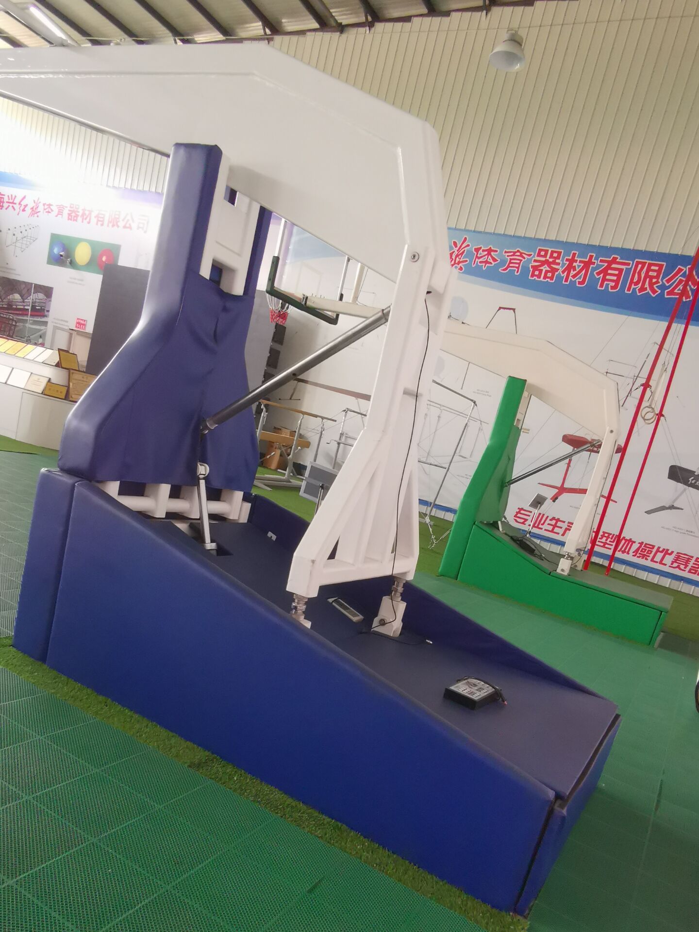 工場直送、標準72インチ、油圧式バスケットボールゴール、輸出 - Basketball Hoop のレビューと価格