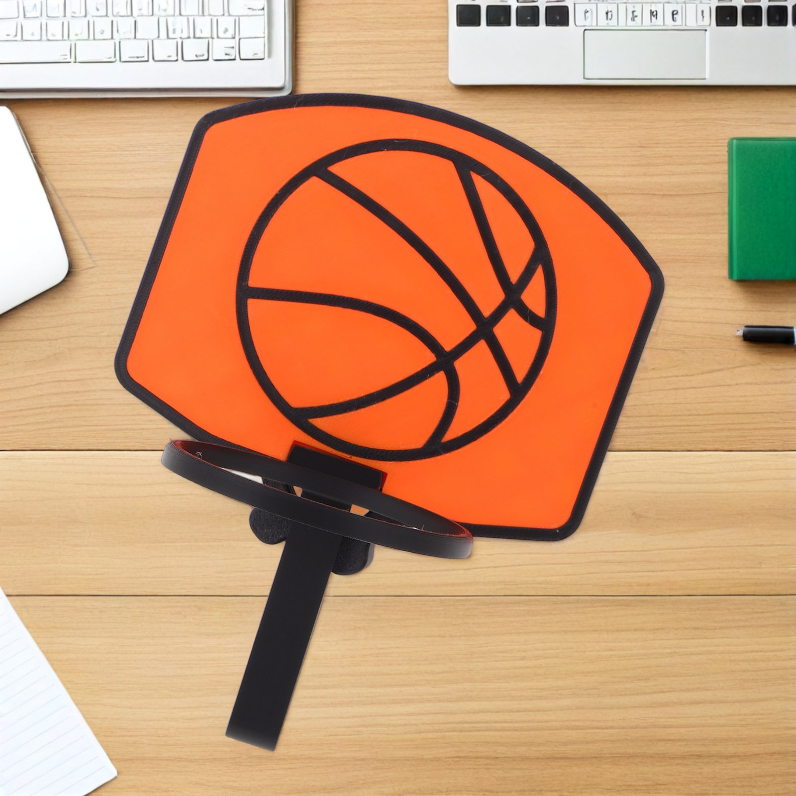 洗練されたデザインのバックボードが付いた、クリップ式のミニバ - Basketball Hoop のレビューと価格